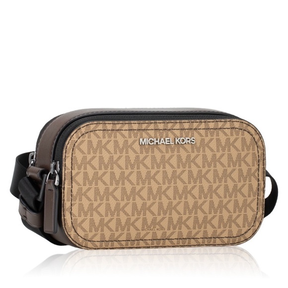 Michael Kors Cooper Signature Logo Camera Bag - Picture 3 of 5